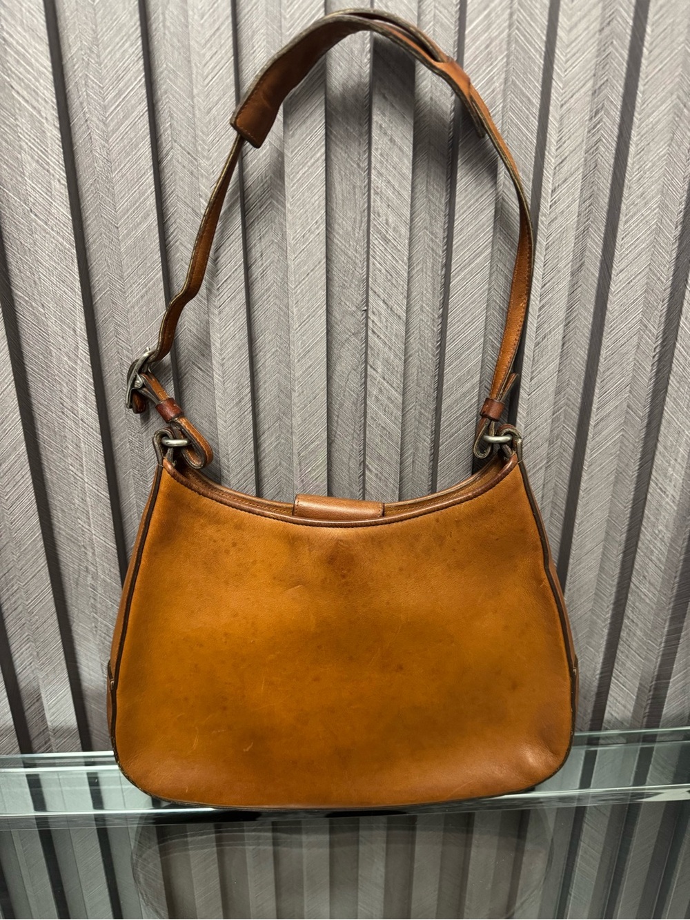COACH GOE 8117 vintage legacy brown should bag purse